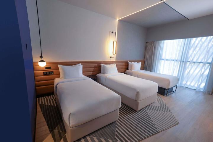 Room 19 of 40
