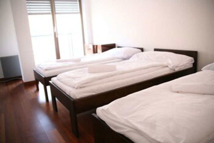 Room 256 of 275