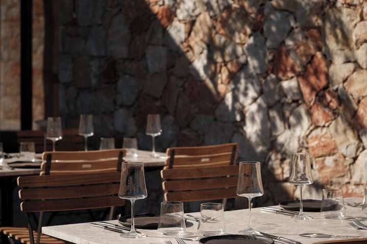 Dining 52 of 73