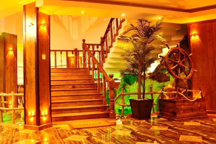 Hotel 2 of 34