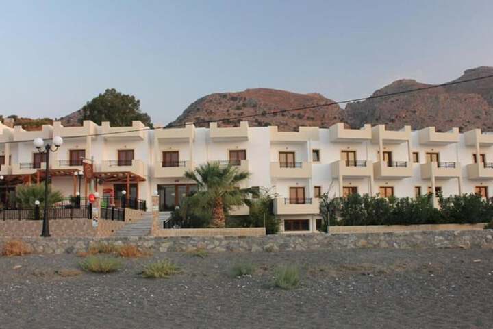 Hotel 76 of 81