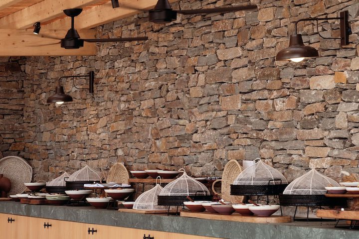 Dining 85 of 101