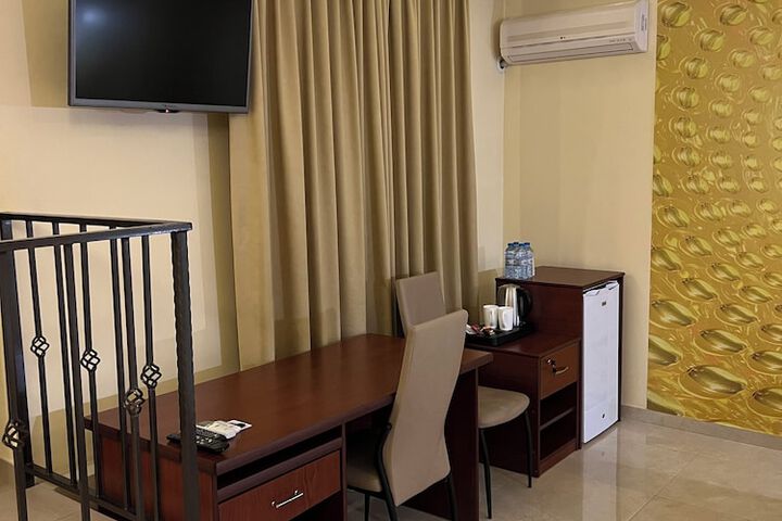 Room 12 of 31