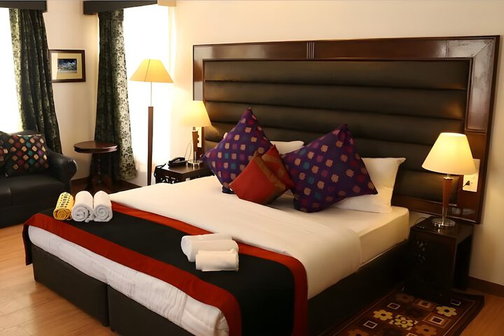 Room 5 of 26