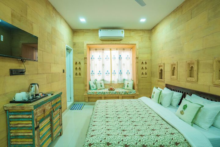 Room 6 of 85