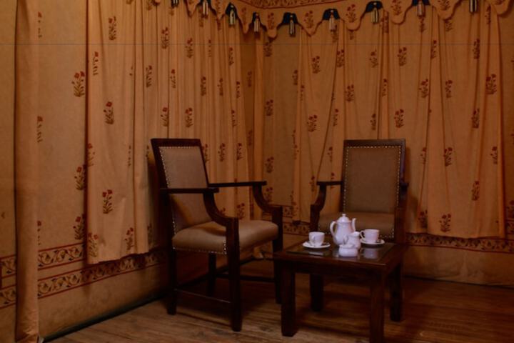 Room 25 of 106