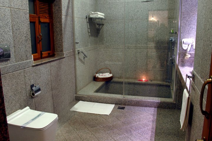 Room 14 of 31