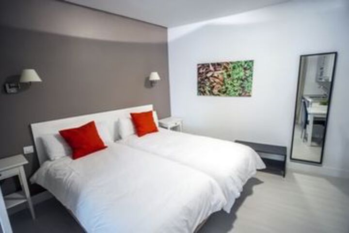Room 51 of 88
