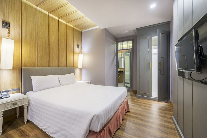 Room 33 of 55