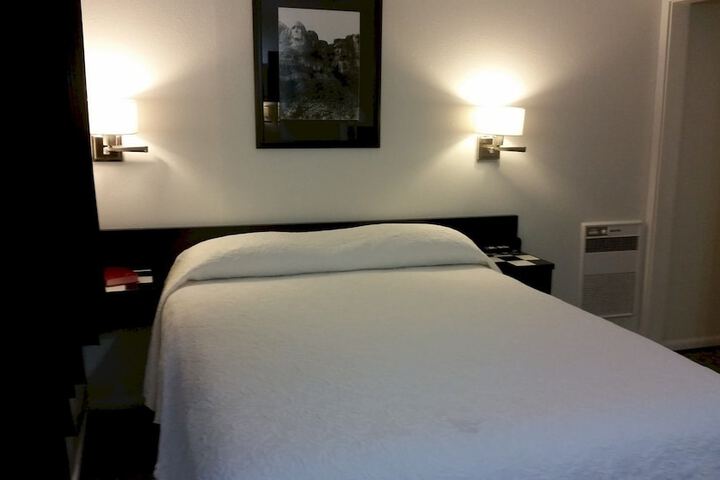 Room 7 of 55