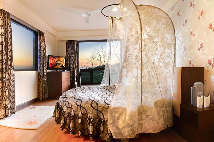 Room 19 of 47