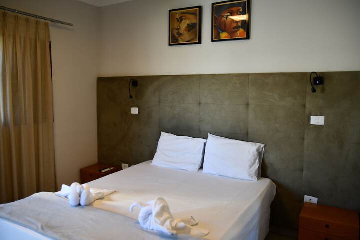 Room 36 of 48