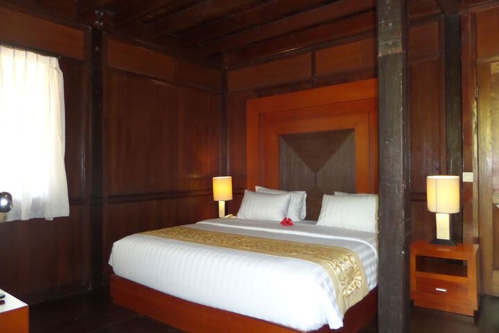 Room 16 of 47