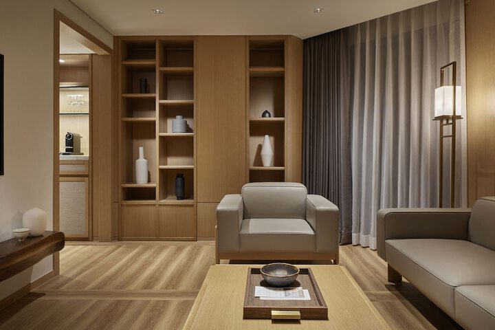 Room 50 of 86