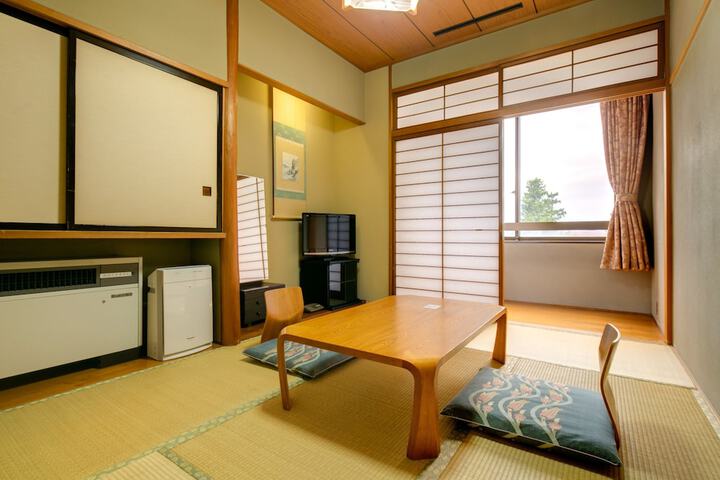 Room 5 of 31