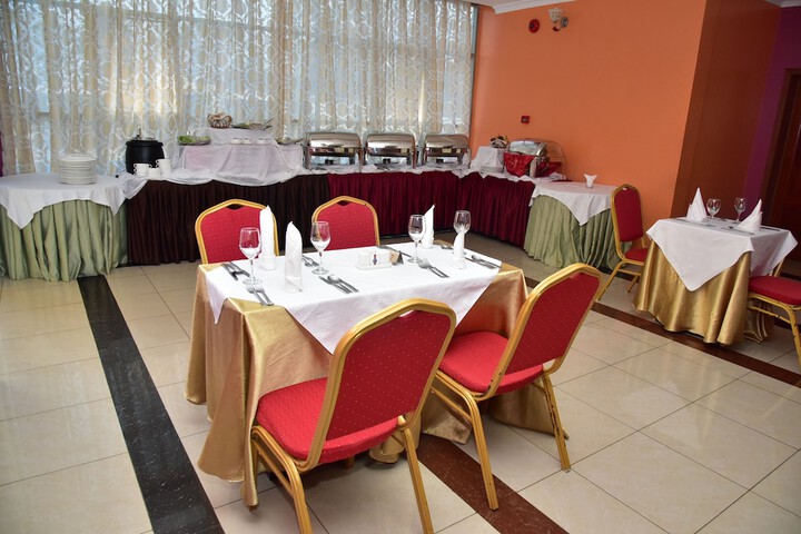Dining Photos