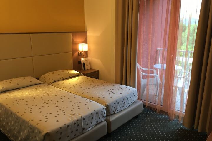 Room 31 of 69