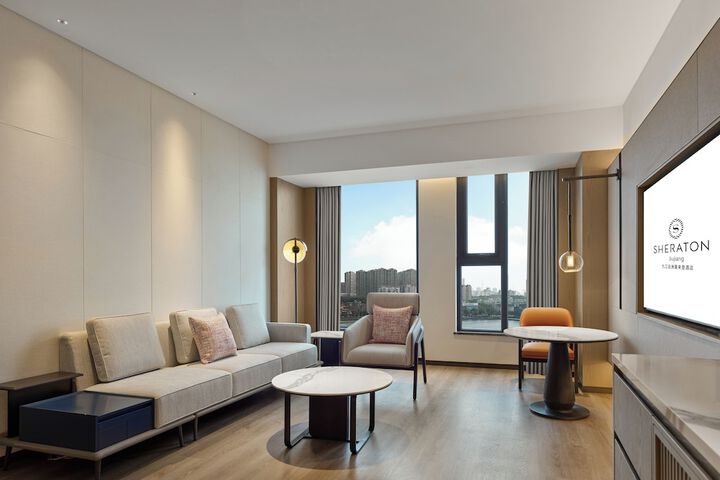 Room 16 of 30