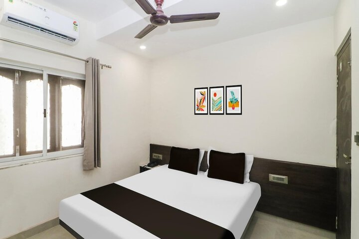 Room 9 of 27