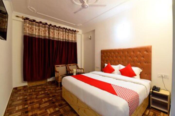 Hotel Manu Vatika Manali