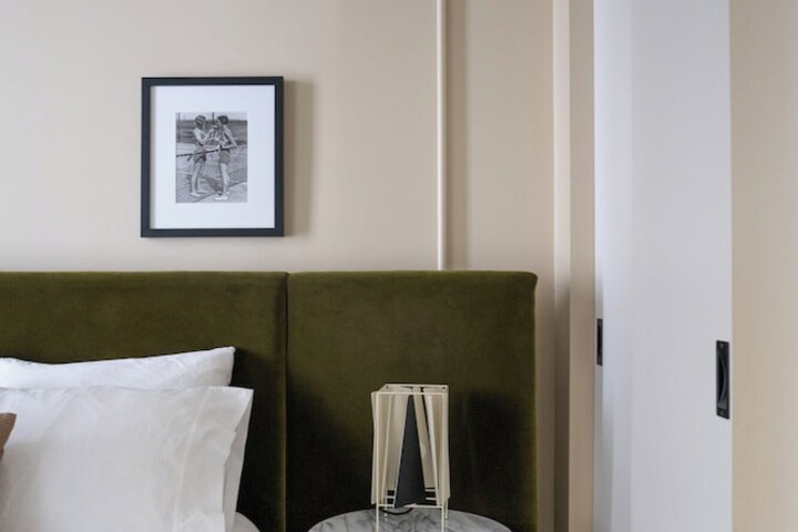 Room 13 of 151