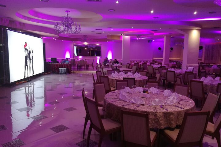 Ballroom/Hall 38 of 45