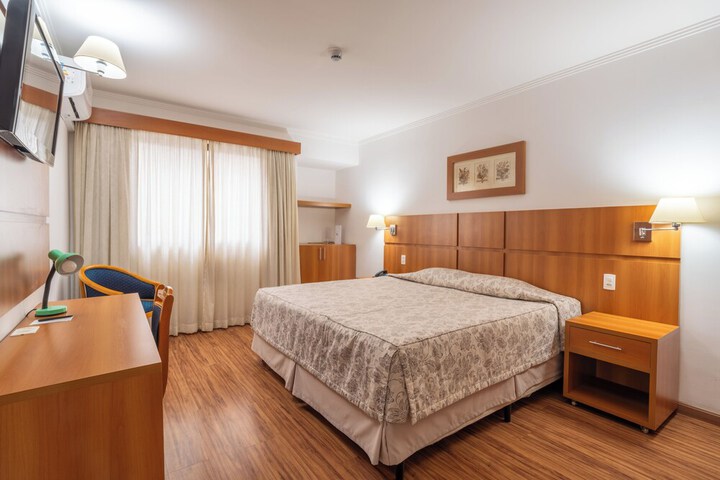 Room 6 of 41