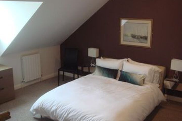 Room 10 of 20