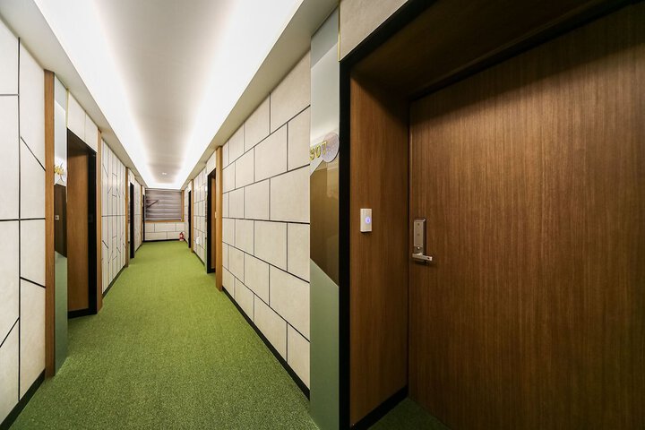 Ballroom/Hall 50 of 66
