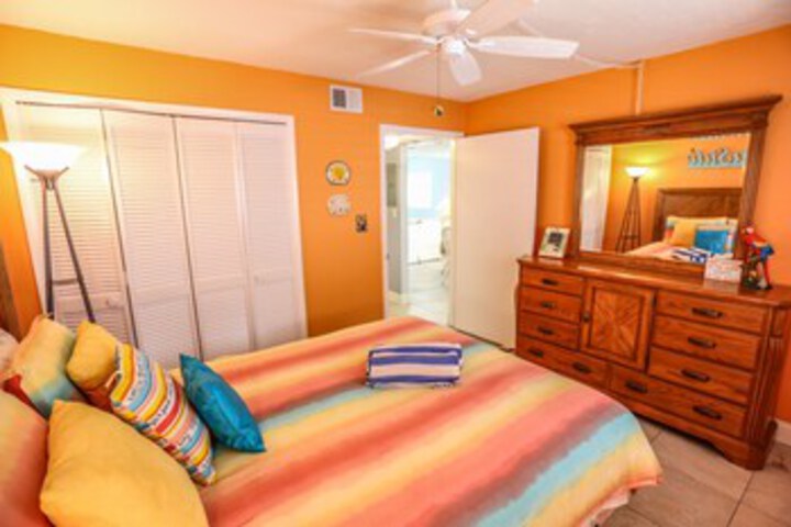 Room 11 of 14