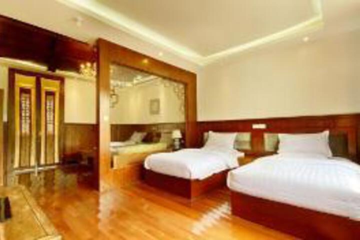 Room 21 of 23