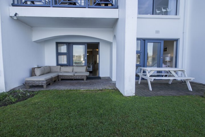 Terrace/Patio 41 of 70