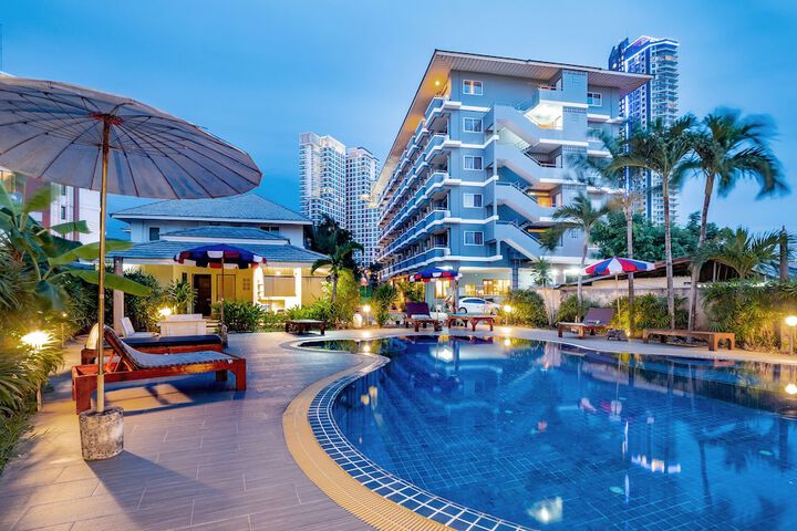 Royal Tycoon Place