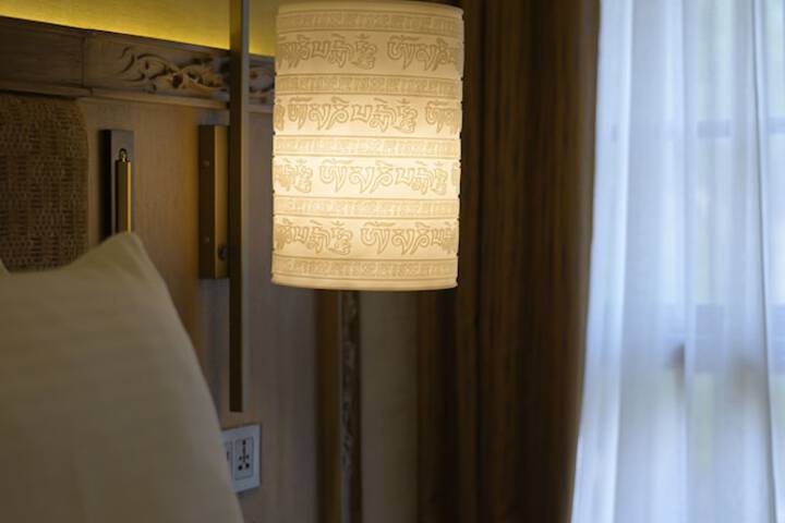 Room 24 of 158