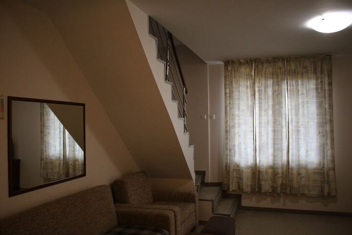 Room 7 of 35