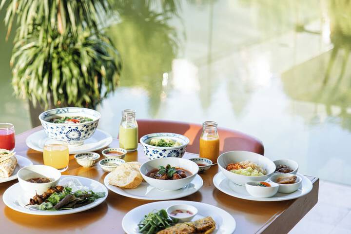 Dining 138 of 176