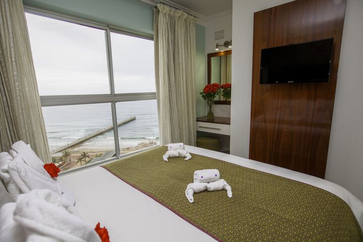 Room 8 of 118