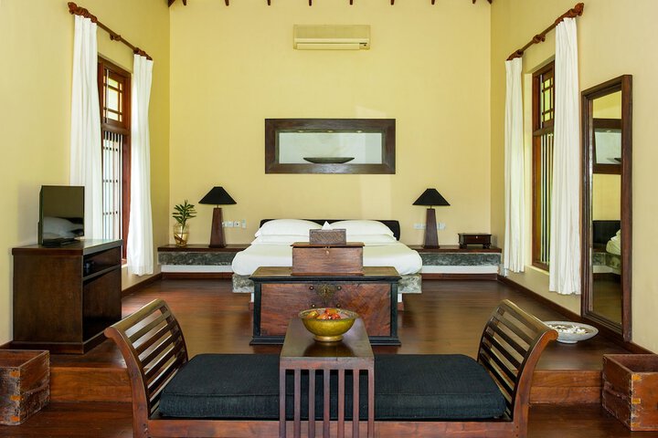 Room 9 of 51