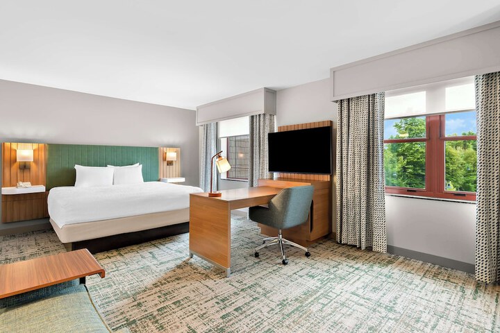 Room 13 of 70