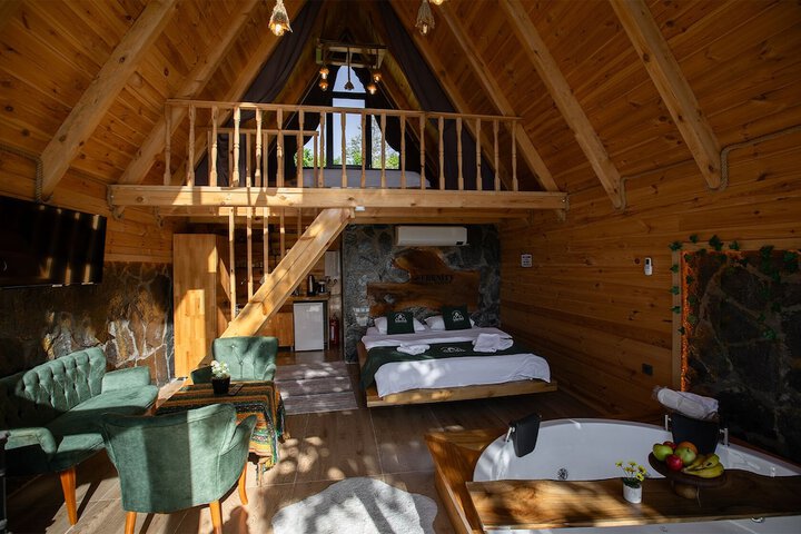 Room 10 of 70