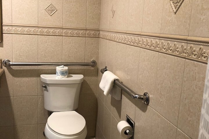 Room 46 of 66