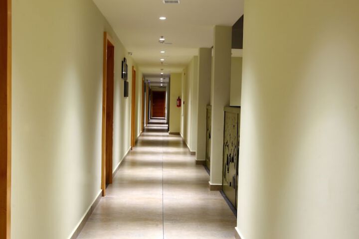 Ballroom/Hall 30 of 36