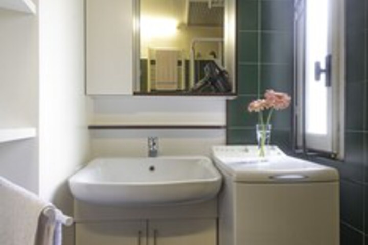Room 4 of 22
