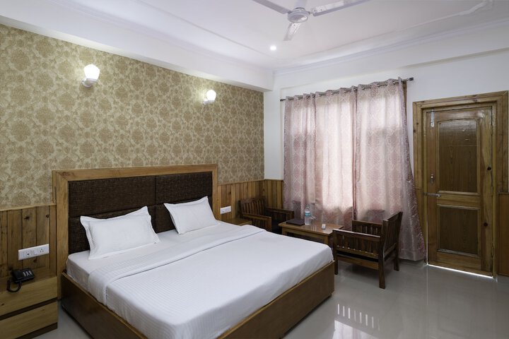 Room 7 of 35