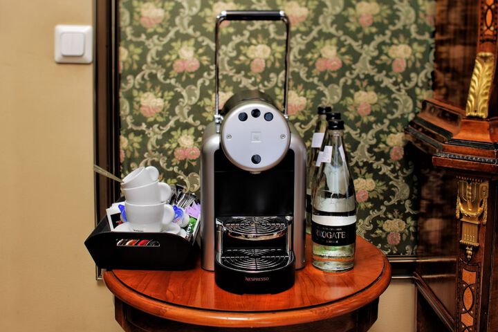 Breakfast/Coffee Service 101 of 142