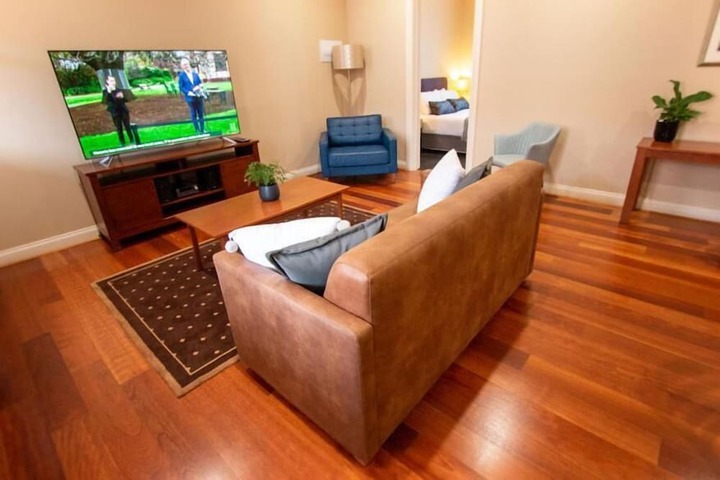 Room 15 of 23