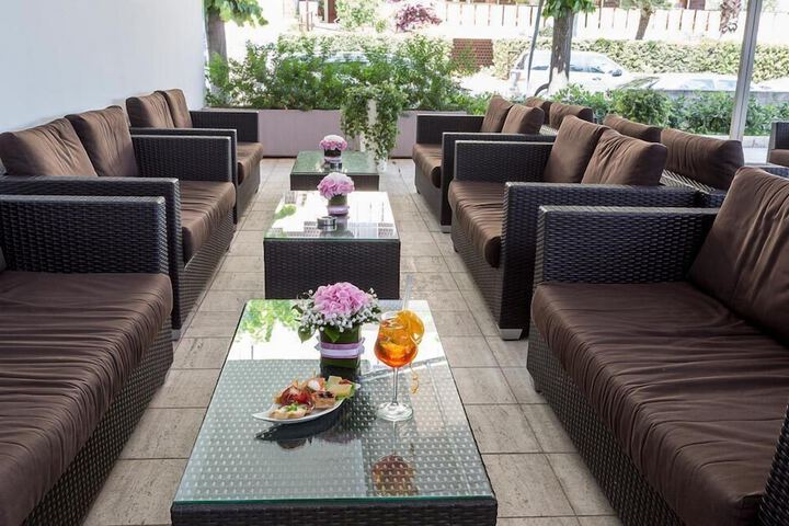 Terrace/Patio 43 of 47