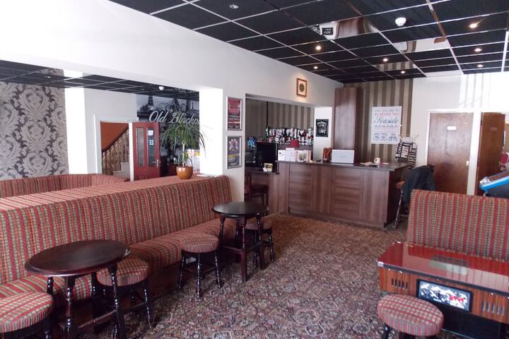 Lounge 36 of 45
