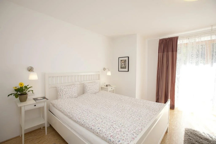 Room 2 of 14