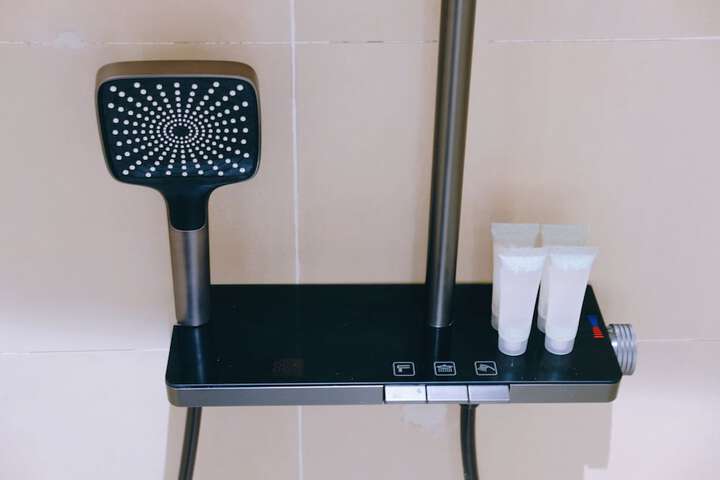 Room 93 of 112